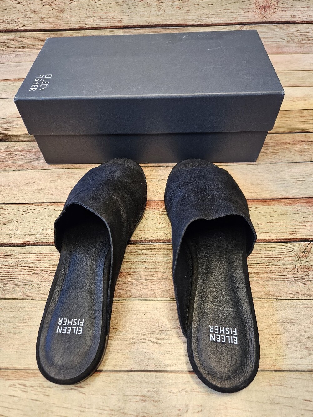 Eileen Fisher tumbled leather open-toe mules. Size 9 - Picture 2 of 7